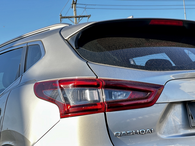 Nissan Qashqai — foto 8 de 19