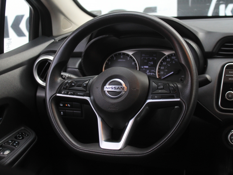 Nissan Versa 1.6 Sense Mt 2023 Usado  Usado en Kovacs Usados