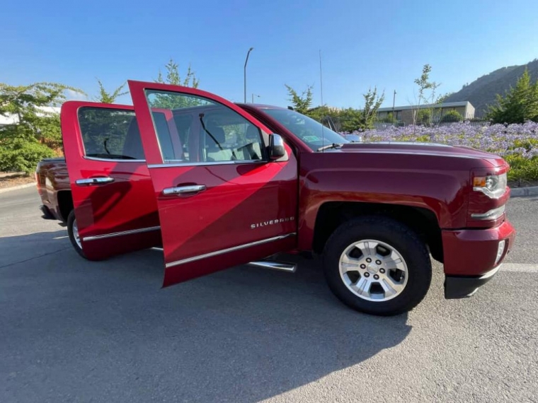 Chevrolet Silverado Dcab 4x4 Sohc 5.3 Aut 2018  Usado en Automarket Chile