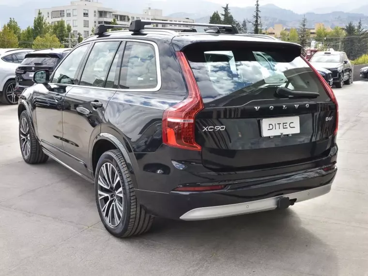 Volvo Xc90 2.0 B6 Momentum 4x4 At 5p 2022 Usado  Usado en Webautos.cl