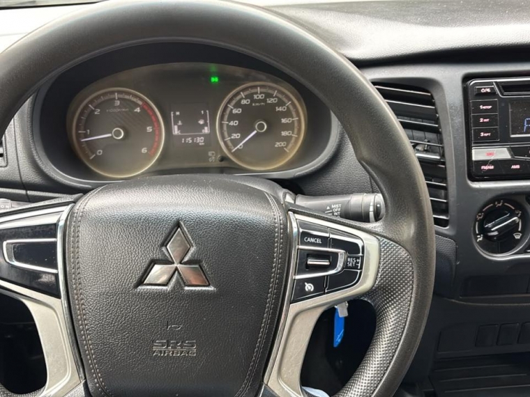 Mitsubishi L200 Katana Crt 4X4 2.4Cc — foto 11 de 12