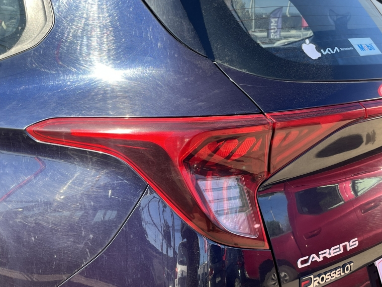 Kia Carens Carens Lx 1.5 2023 Usado en Rosselot Usados