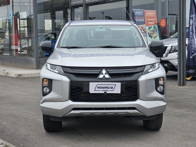 Mitsubishi L200 2.4 Td Work Cr Wf Mt 4x2 Diesel 2021 Usado  Usado en Kovacs Usados