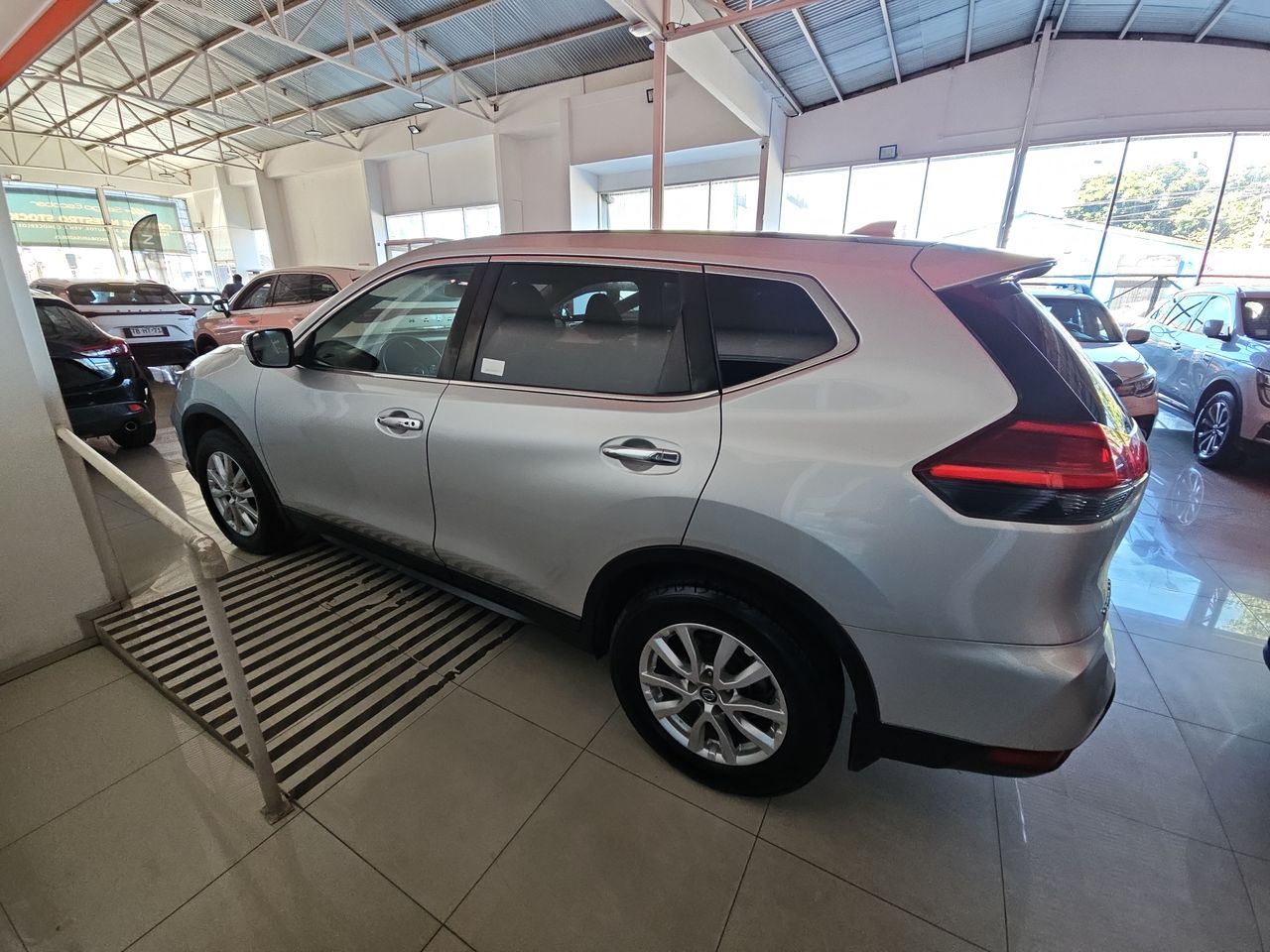 Nissan X-trail X Trail Sense 2.5 Aut 2019 Usado en Usados de Primera - Sergio Escobar