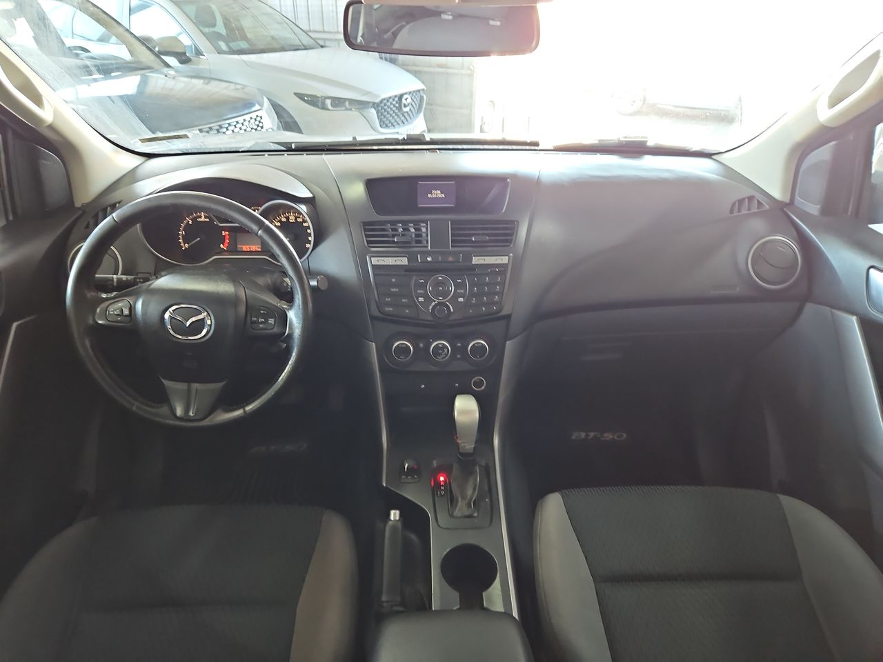 Mazda Bt-50 New Bt 50 Dcab Sdx 4x4 3.2 Aut 2018 Usado en Usados de Primera - Sergio Escobar
