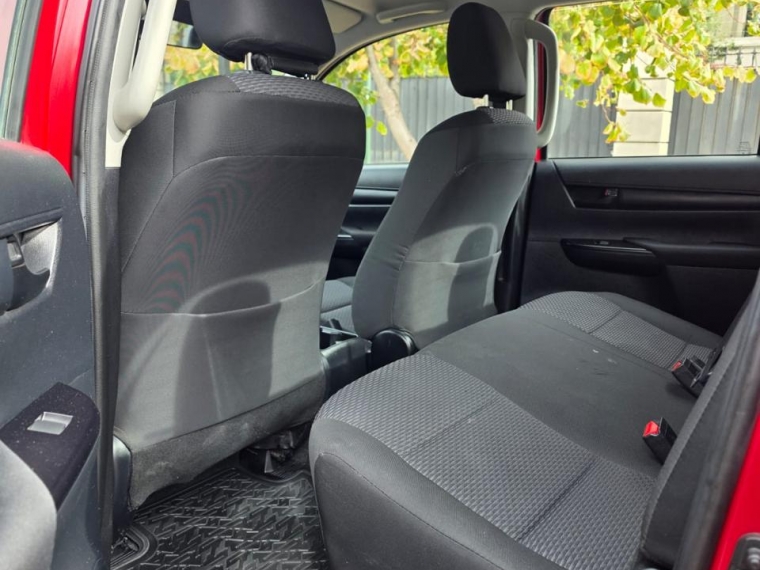 TOYOTA HILUX DX 4X2  2.4 - imagen 7