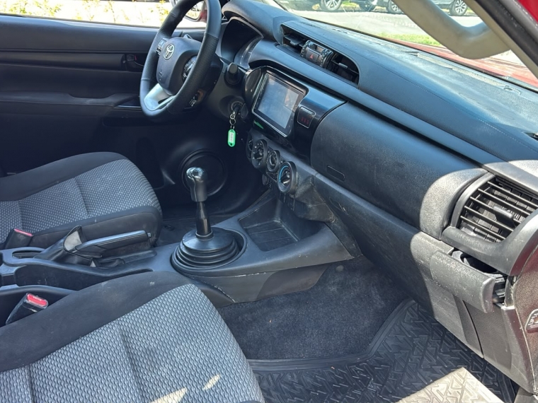 TOYOTA HILUX  Dcab DX 4x4 2.4cc - imagen 12
