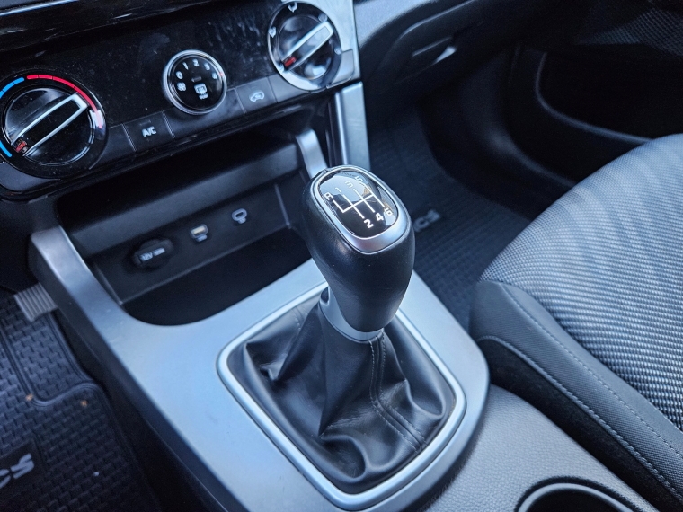 Kia Seltos 1.5l  Ex  6 Mt 2025 Usado  Usado en Kovacs Usados