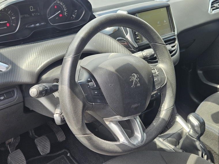 Peugeot 208 Signature Puretech 1.2 2019 Usado  Usado en Kovacs Usados