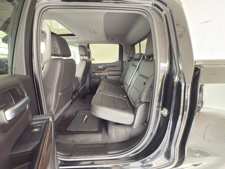 Chevrolet Silverado 5.3 Aut Trail Boss 2019 Usado en Automotriz Olea Flaño