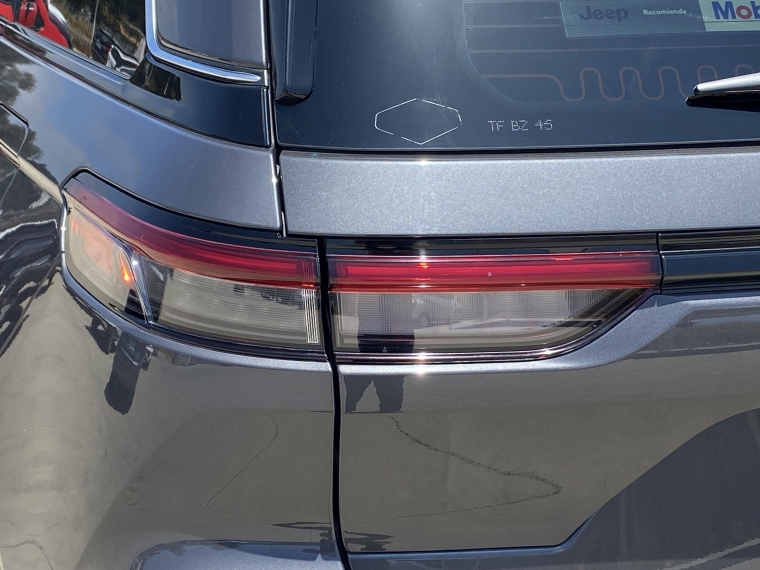 Jeep New grand cherokee Grand Cherokee Limited 4x4 3.6 At 2024 Usado en Rosselot Usados