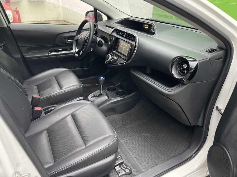 Toyota Prius Hybrido  2020  Usado en Automotriz Villalobos