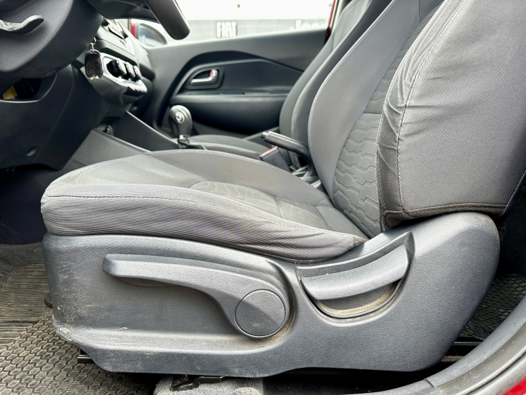 Kia Rio 5 Rio 5 C Ex 1.4l 6at Ci Full - 2080 2014 Usado en Rosselot Usados