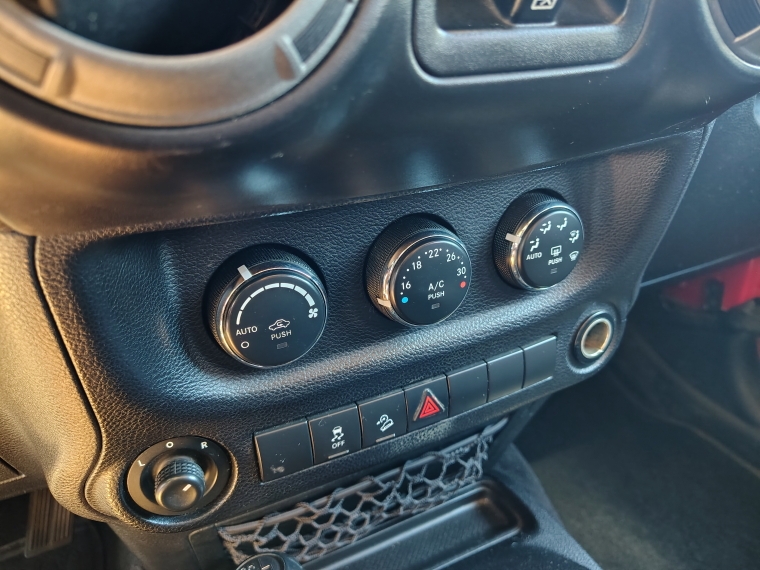 Jeep Wrangler Unlimited Sport 3.6 At 2014 Usado  Usado en Kovacs Usados