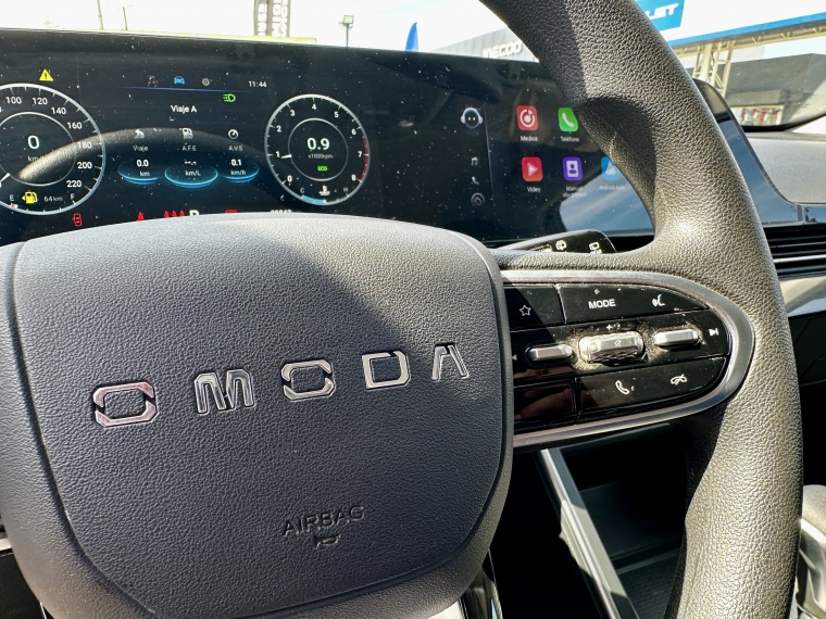 Omoda C5 — foto 12 de 19