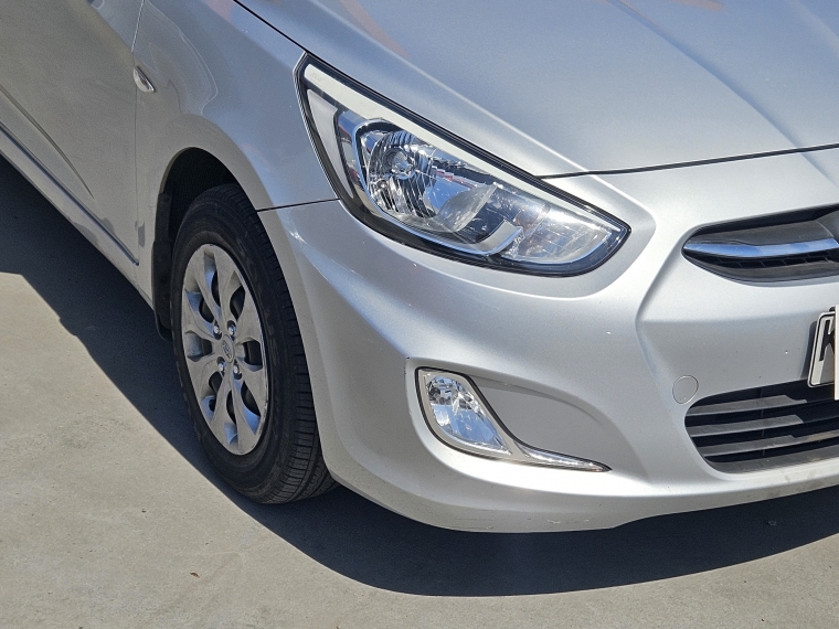 Hyundai Accent Accent Gl 1.4 2018 Usado en Rosselot Usados