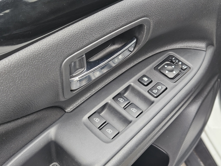 Mitsubishi Outlander Glx At 4x2 2.0 2023 Usado Usado en Kovacs Usados Mitsubishi Outlander Glx At 4x2 2.0 2023 Usado Usado en Kovacs Usados