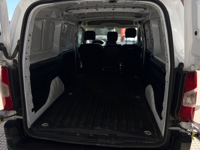 Peugeot Partner L2 Blue Hdi 100 1.5 2024 Usado  Usado en Webautos.cl