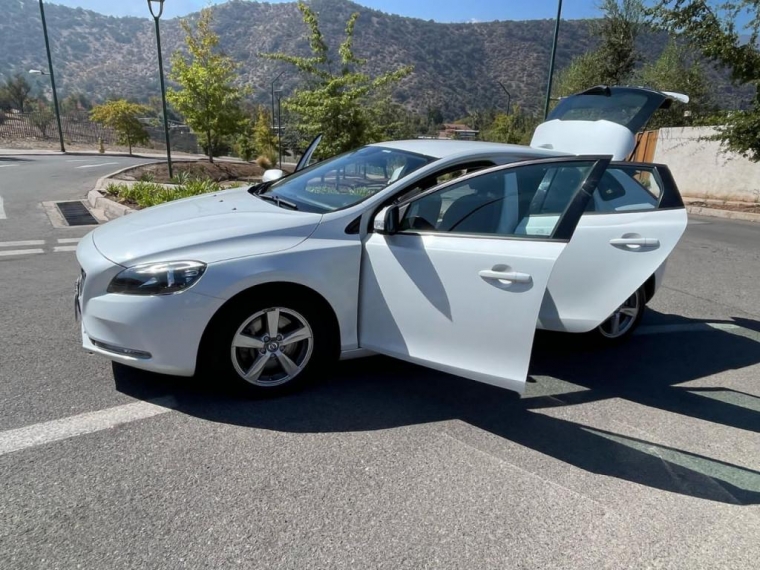Volvo V40 Comfort Aut 2016  Usado en Automarket Chile