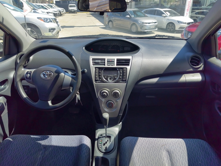 Toyota Yaris sedan Yaris 1.5 At 2012 Usado en Rosselot Usados