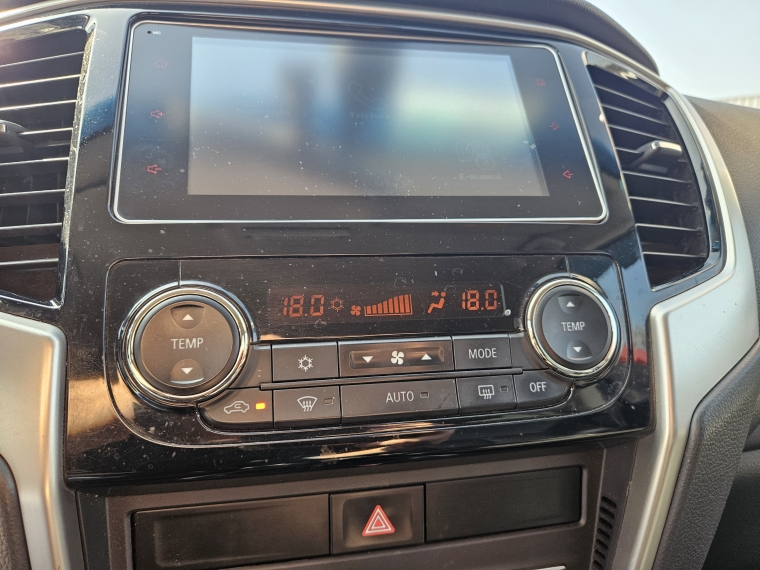 Mitsubishi L200 L200 Dakar Hp 4x4 2.4 2022 Usado en Rosselot Usados
