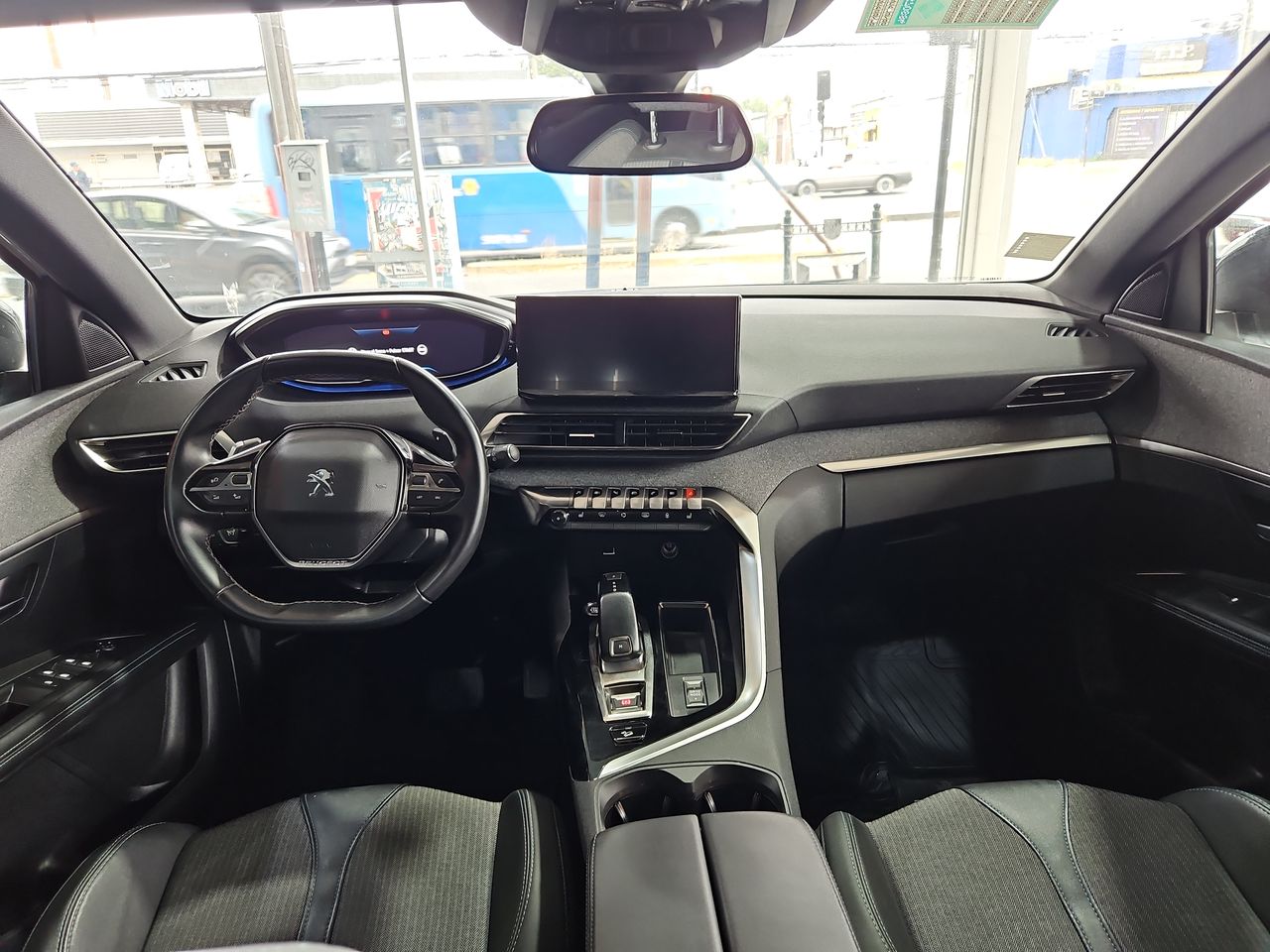 Peugeot 3008 3008 Thp 165hp 1.6 Aut 2023 Usado en Usados de Primera - Sergio Escobar