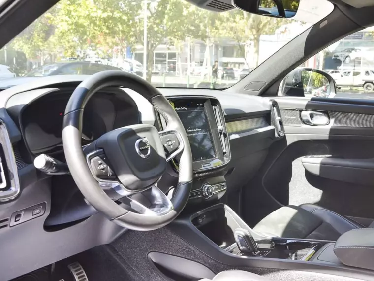 Volvo Xc40 Electrico P8 R-design Awd At 5p 2022 Usado  Usado en Webautos.cl