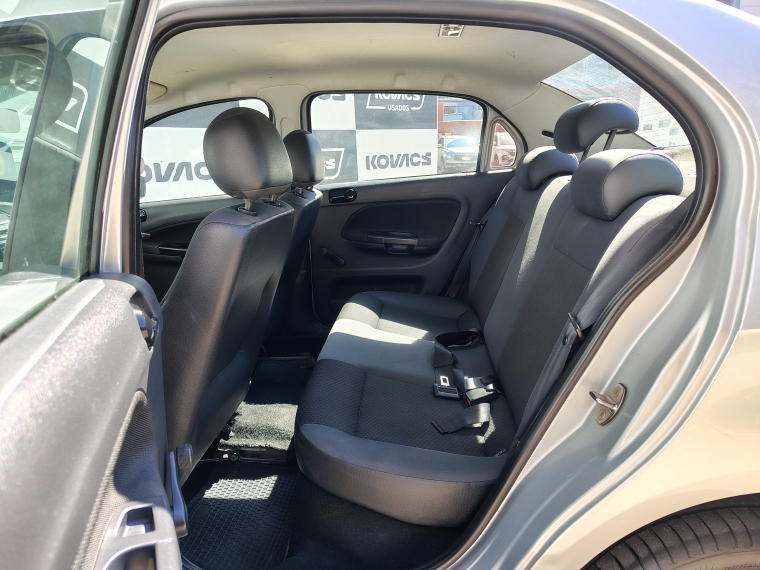 Volkswagen Voyage 1.6 Trendline Mt 2021 Usado  Usado en Webautos.cl