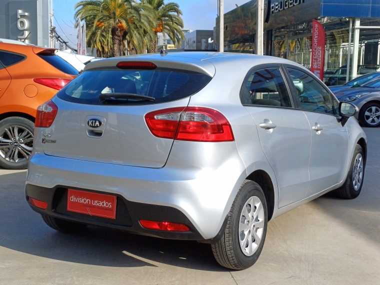 Kia Rio 5 Rio 5 Ex 1.4l 6mt Ac Ab Euro V - 1526 2015 Usado en Rosselot Usados
