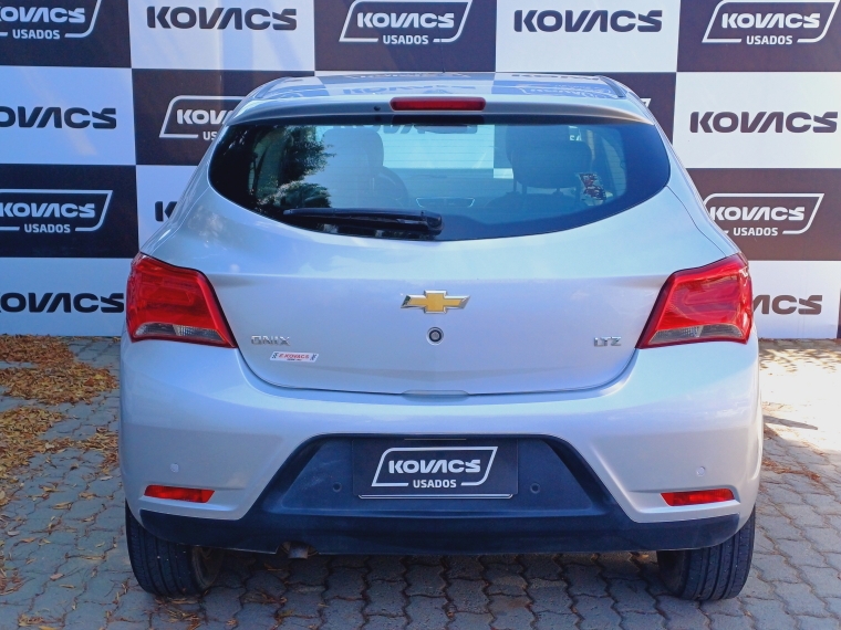 Chevrolet Onix Ltz 1.4 2018 Usado  Usado en Kovacs Usados