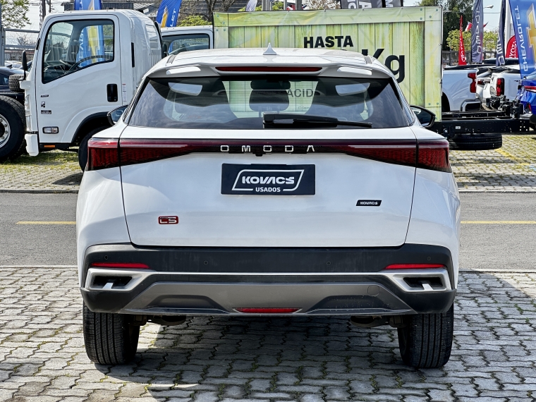 Omoda C5 — foto 6 de 19