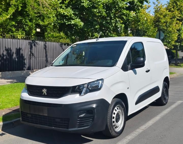 Peugeot Partner Hdi 1.6 2022  Usado en GT Autos