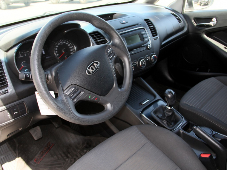 Kia Cerato 5 5 2017 Usado  Usado en Webautos.cl