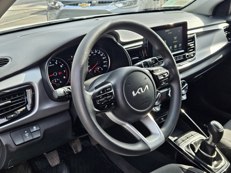 Kia Rio 4 Ex Full Mt 1.4 2023 Usado  Usado en Kovacs Usados