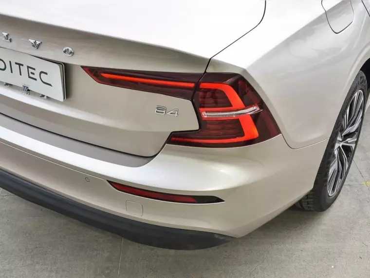 Volvo S60 B4 2023 Usado  Usado en BMW Premium Selection