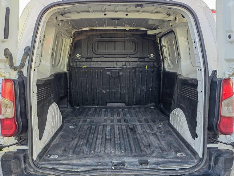 Peugeot Partner Partner Hdi 92 L1 1.6 2022 Usado  Usado en Webautos.cl