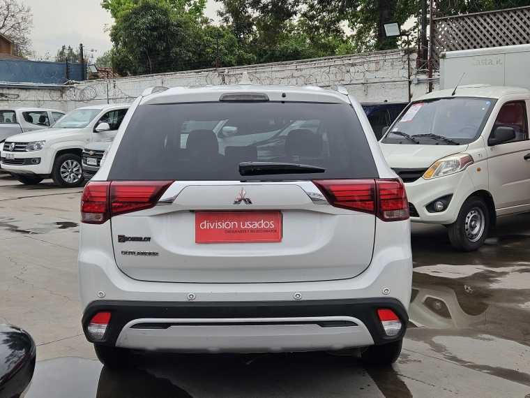 Mitsubishi Outlander Outlander 4x2 At 2.0 Camara 2019 Usado en Rosselot Usados