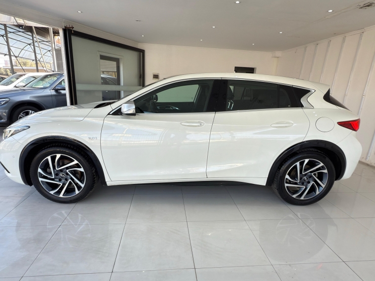 Infiniti Qx30 2.0t Aut Sport  2020 Usado en Automotriz Olea Flaño