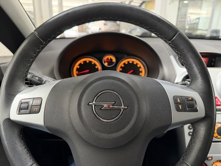 Opel Corsa 1.4l Enjoy 5mt Ac 2013  Usado en Grass & Arueste