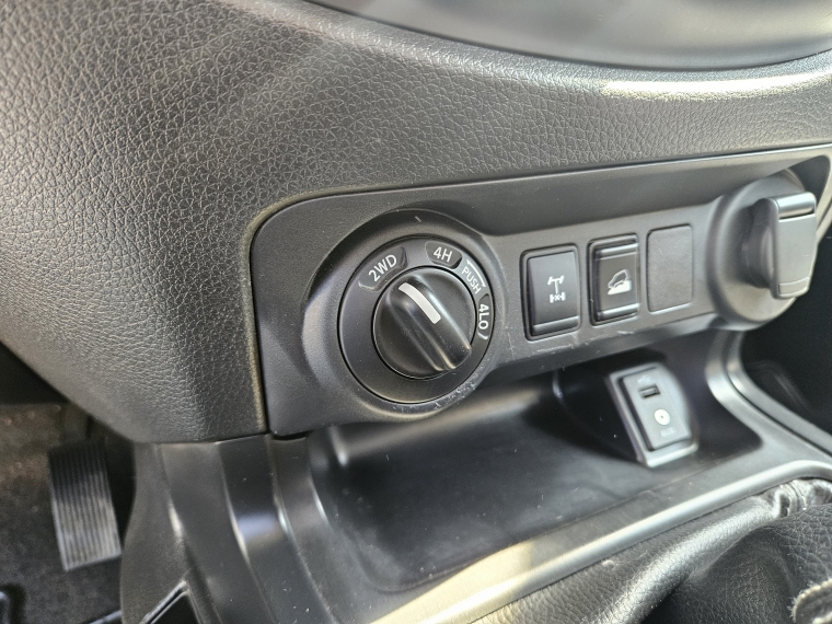 Nissan Navara D Cab Mt 4x4 2.3 2023 Usado  Usado en Autoselect Usados