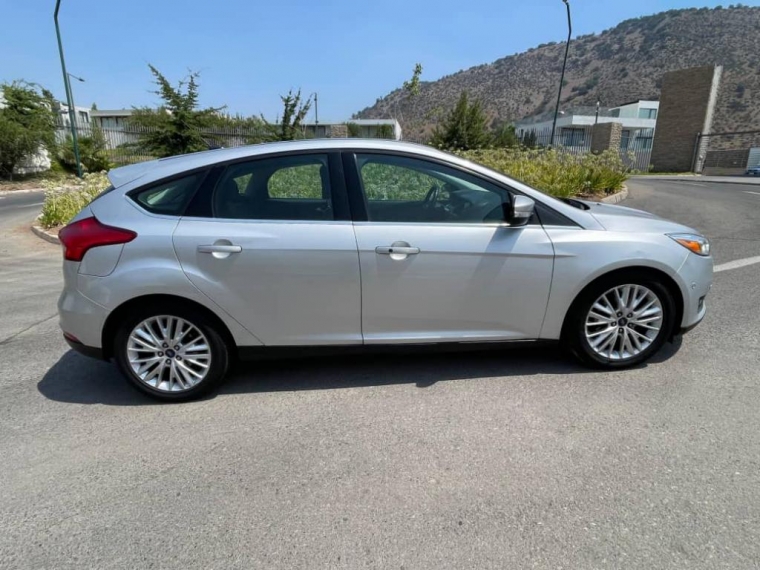 Ford Focus Titanium 2.0 Aut 2016  Usado en Automarket Chile