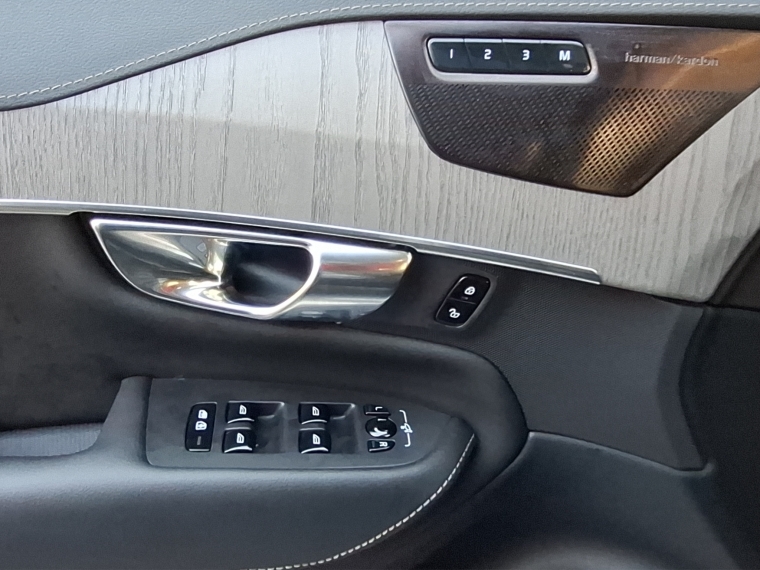 Volvo Xc90 2.0 T8 At 4x4 Hibrido 2025 Usado  Usado en BMW Premium Selection