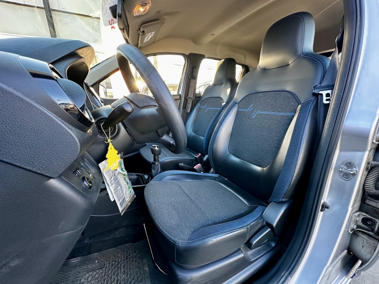 Renault Kwid Kwid Hb 1.0 2023 Usado en Rosselot Usados