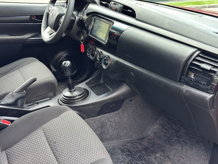 Toyota Hilux Dcab Dx 4X4 2.4Cc — foto 9 de 14