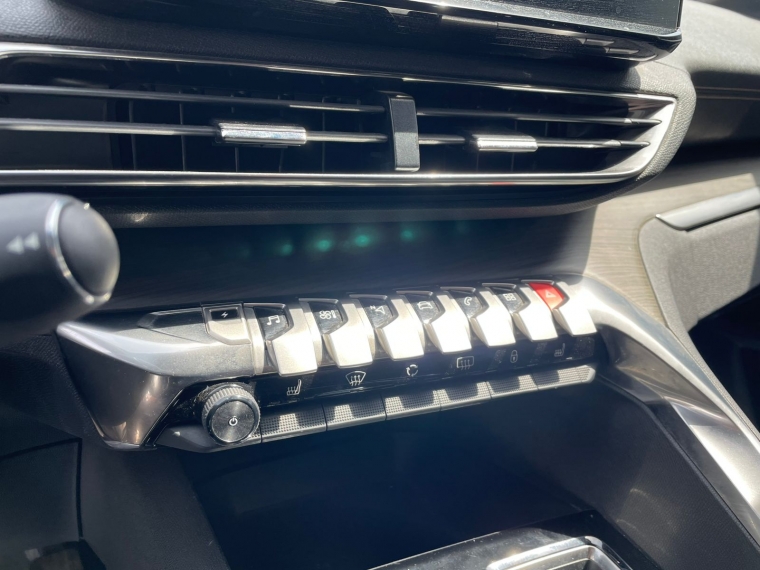 Peugeot 3008 Gt Hybrid 136hp At 4x4 2024 Usado  Usado en Webautos.cl