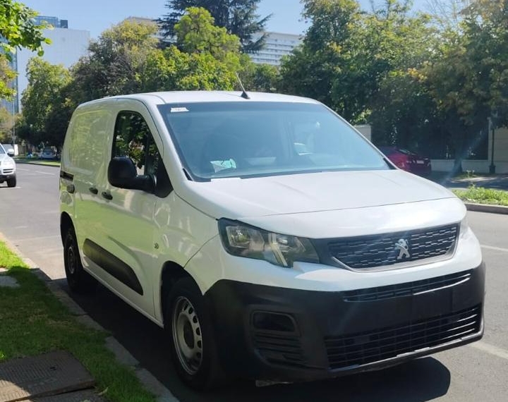 Peugeot Partner Hdi 1.6 2022  Usado en GT Autos