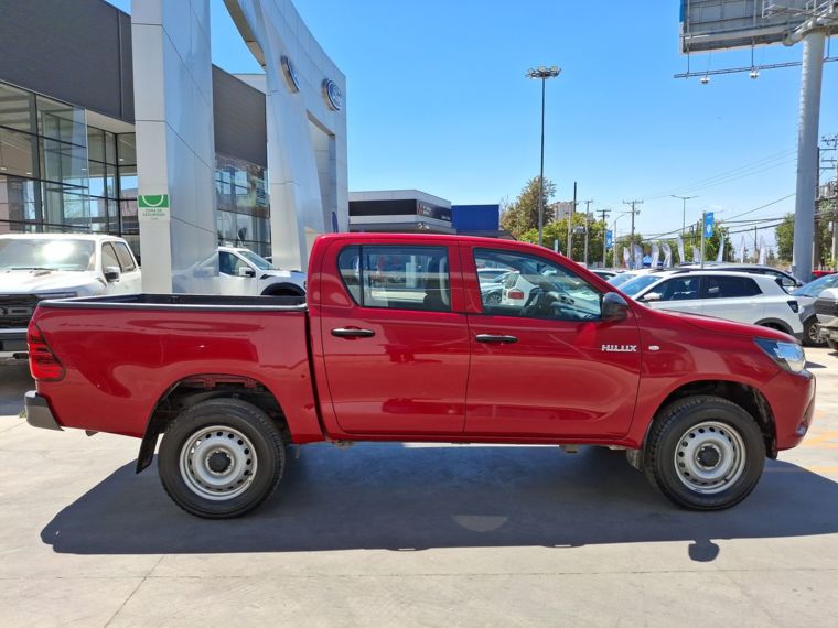 Toyota Hilux Hilux 2.4 Mt 4x4 Dx D-c Dsl Ev 2023 Usado  Usado en Webautos.cl