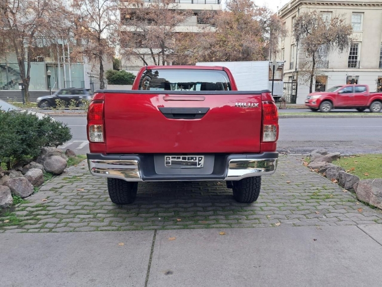 TOYOTA HILUX DX 4X2 2.4 - imagen 10