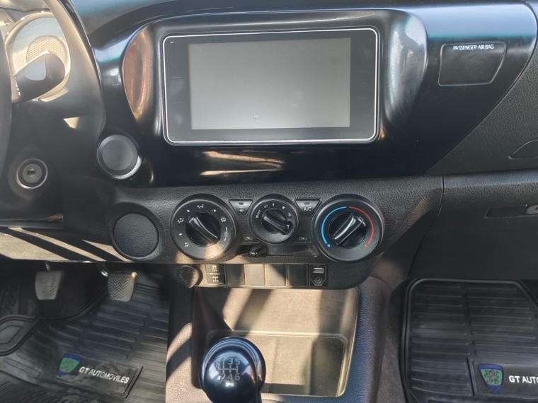 TOYOTA HILUX DX 4X2 2.4 - imagen 20