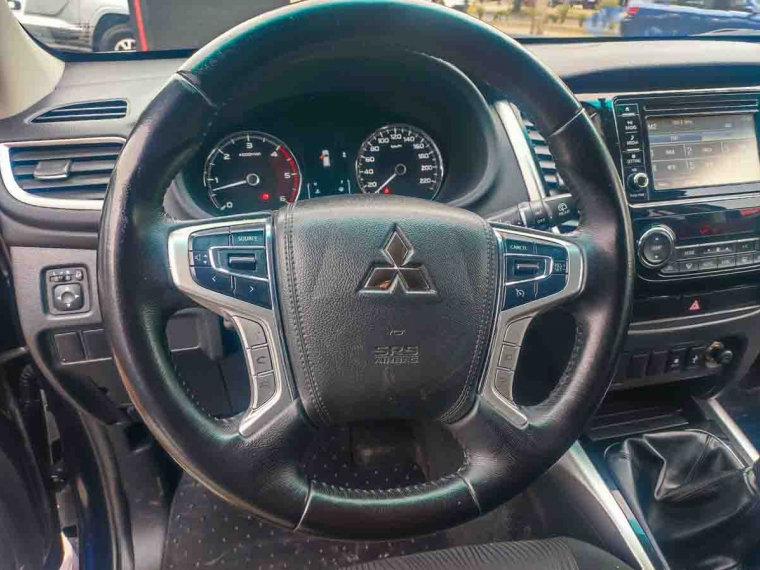 Mitsubishi Montero sport New  2.4 4x2 Mt 2023 Usado  Usado en Webautos.cl